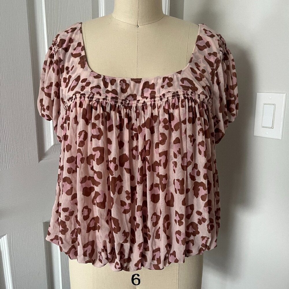 Free People Meg's Blouse Pink Leopard Cropped Mesh Pleated Safari Boho Chic M
